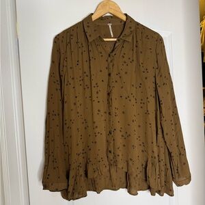 Free People Star Print Crinkle Ruffle Hem Button Down Blouse Brown